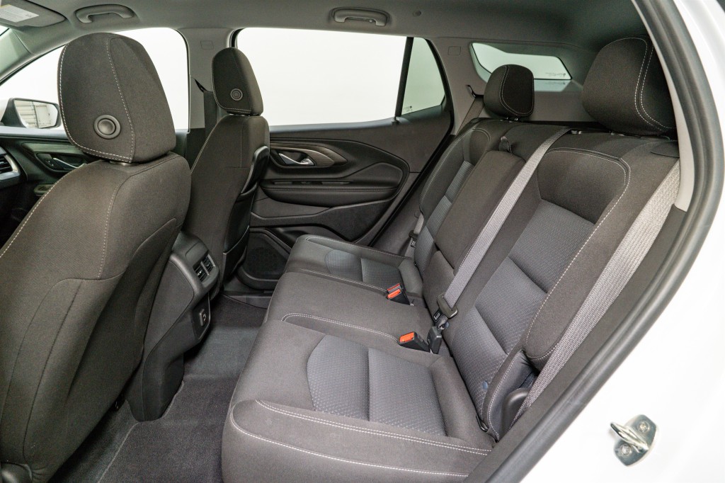 2022 GMC Terrain Image 28
