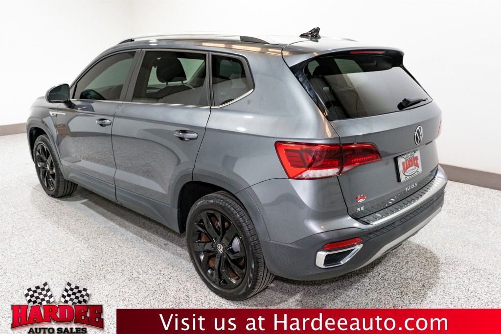 2022 Volkswagen Taos Image 3
