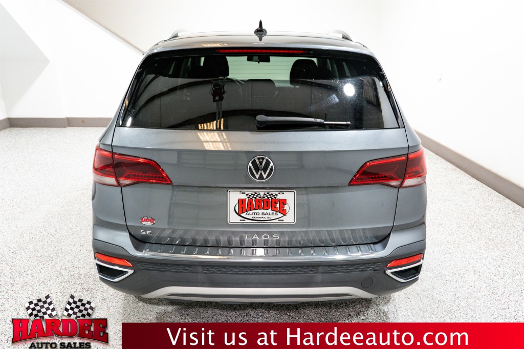 2022 Volkswagen Taos Image 4