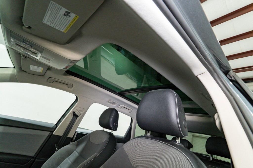 2022 Volkswagen Taos Image 15