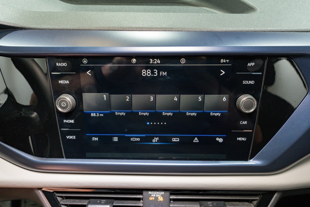 2022 Volkswagen Taos Image 16