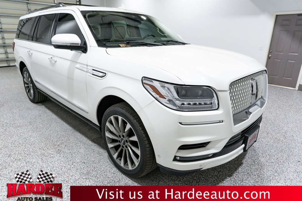 2021 Lincoln Navigator Image 6