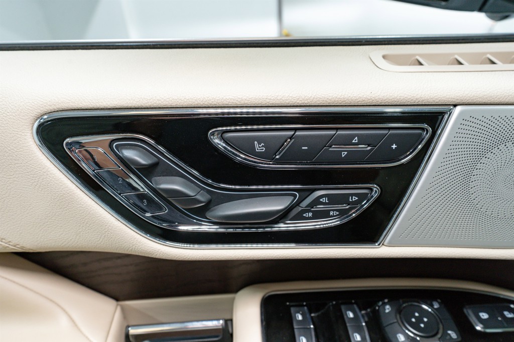 2021 Lincoln Navigator Image 15