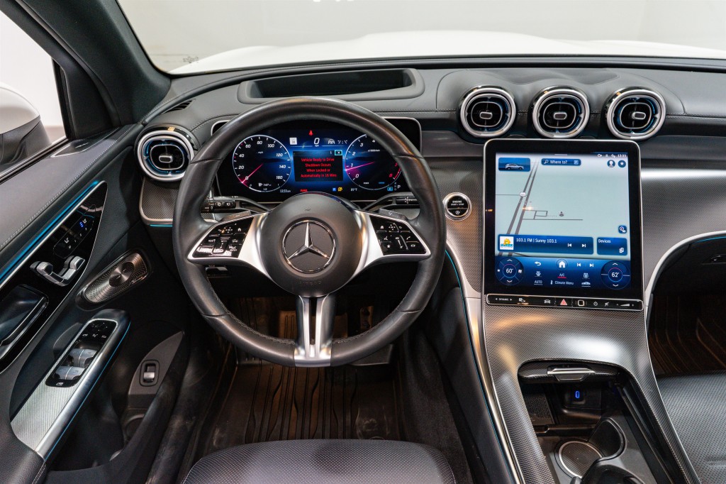 2023 Mercedes-Benz GLC-Class Image 11