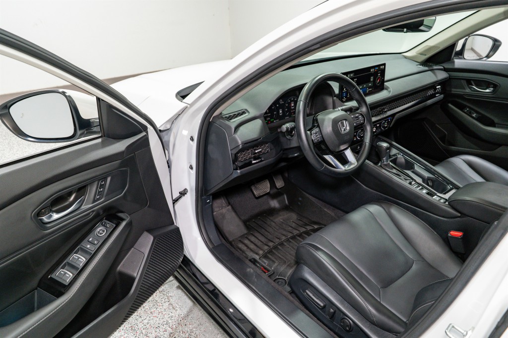 2023 Honda Accord Image 12