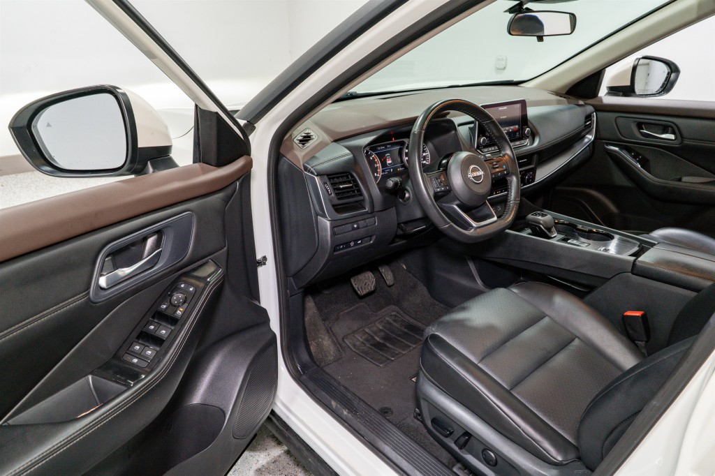 2023 Nissan Rogue Image 12