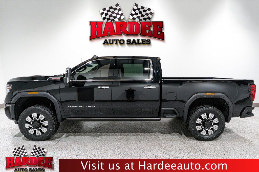 2024 GMC Sierra 2500 Image 1