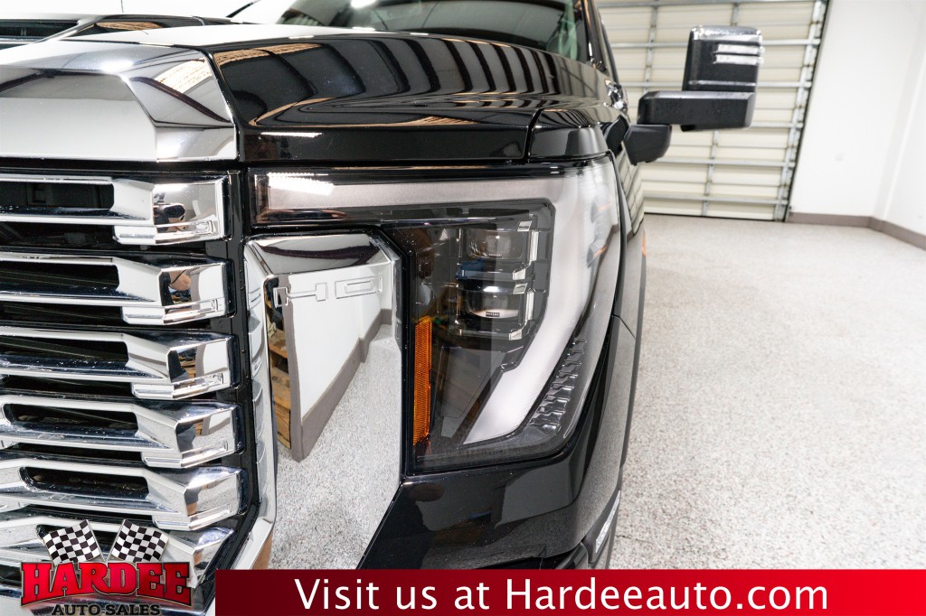 2024 GMC Sierra 2500 Image 8