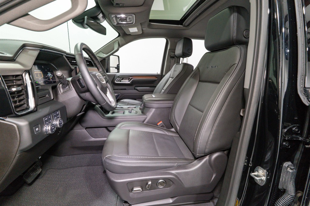 2024 GMC Sierra 2500 Image 18