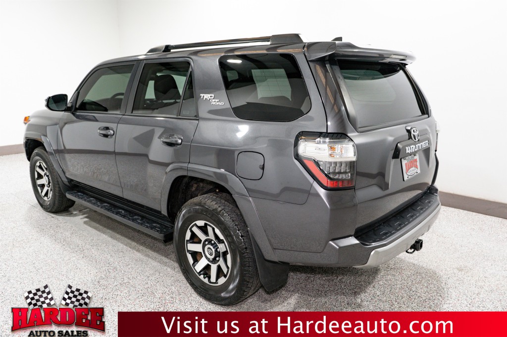 2022 Toyota 4Runner Image 3