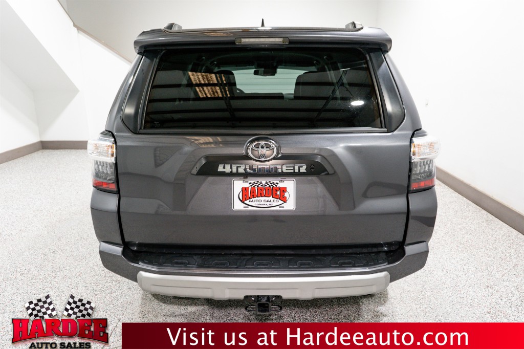 2022 Toyota 4Runner Image 4