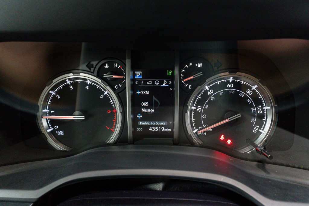 2022 Toyota 4Runner Image 24