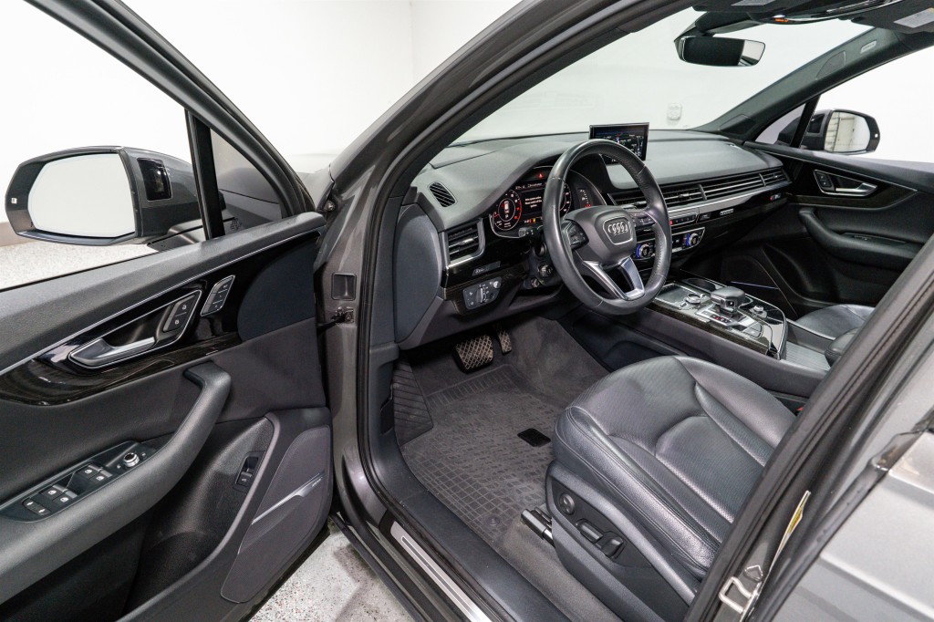 2019 Audi Q7 Image 12