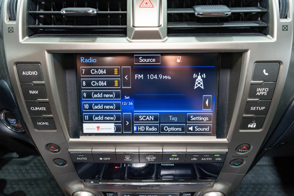 2020 Lexus GX Image 19