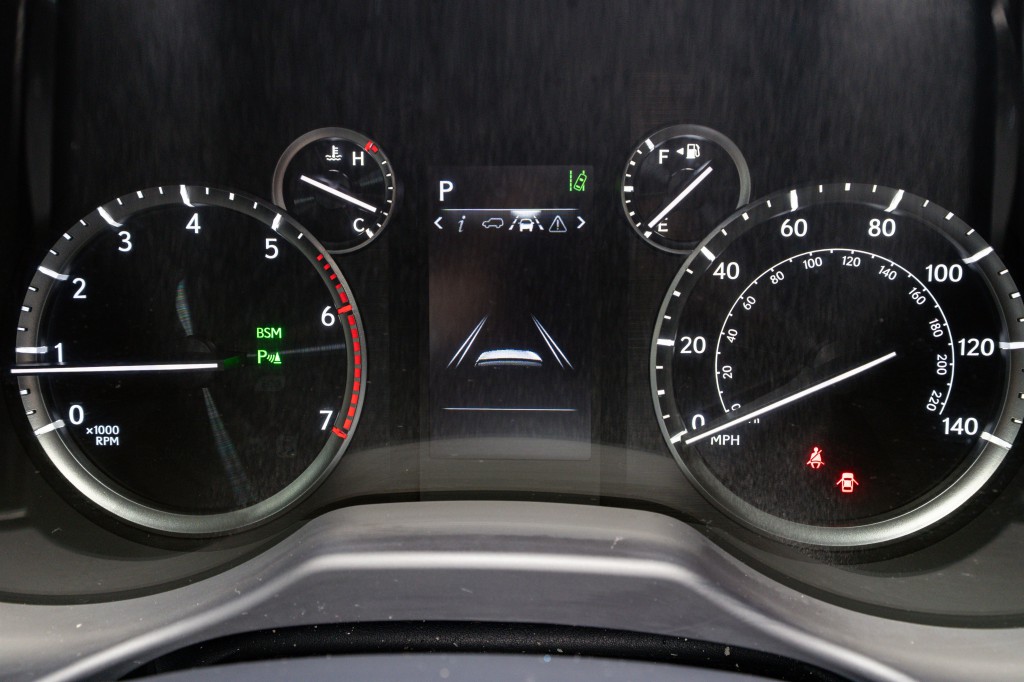 2020 Lexus GX Image 27