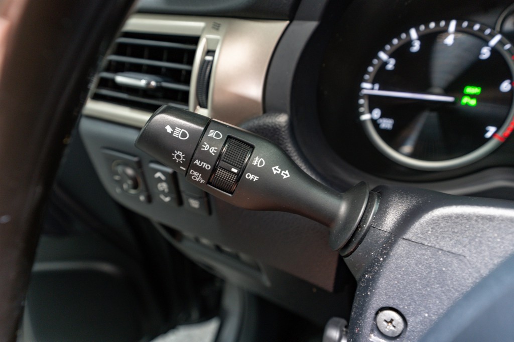 2020 Lexus GX Image 32