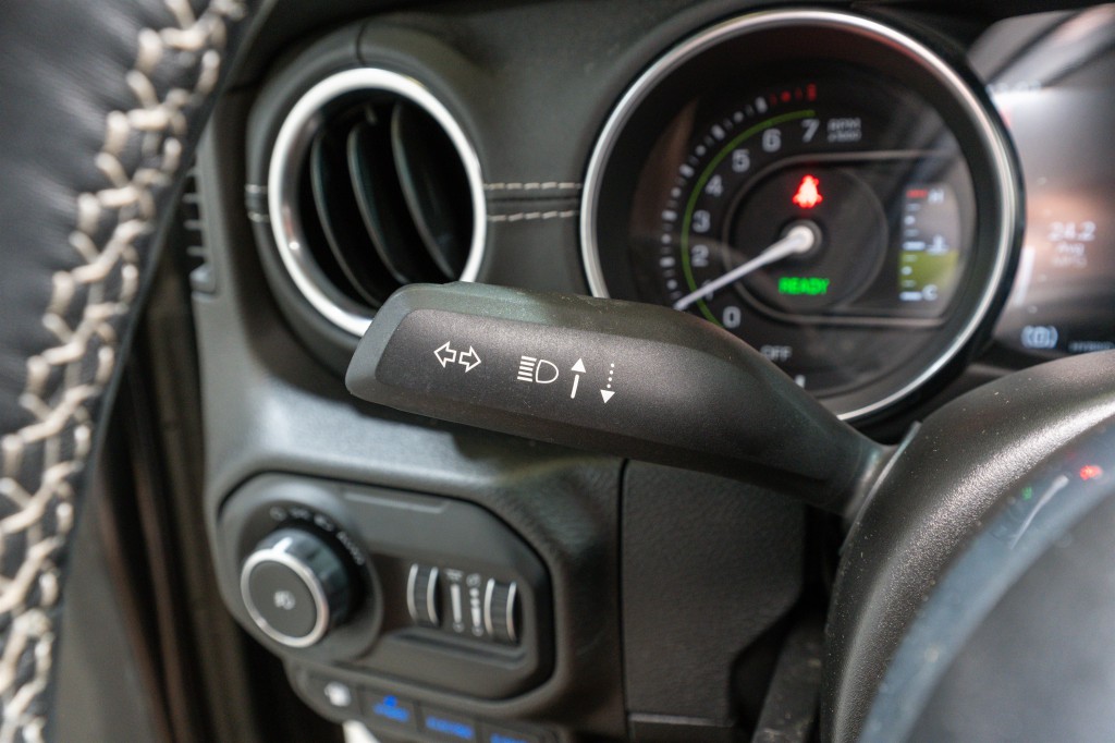 2021 Jeep Wrangler Image 27