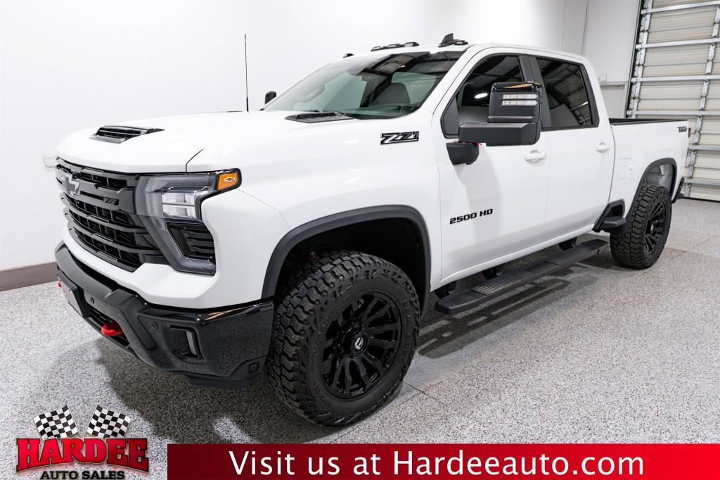 2025 Chevrolet Silverado 1500 Image 2