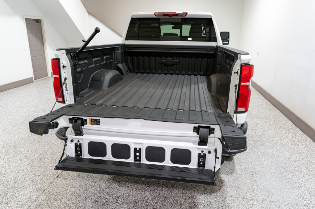 2025 Chevrolet Silverado 1500 Image 11