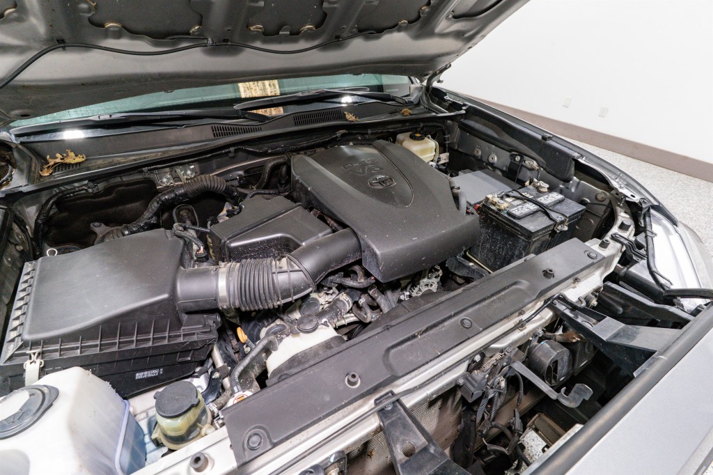 2020 Toyota Tacoma Image 33