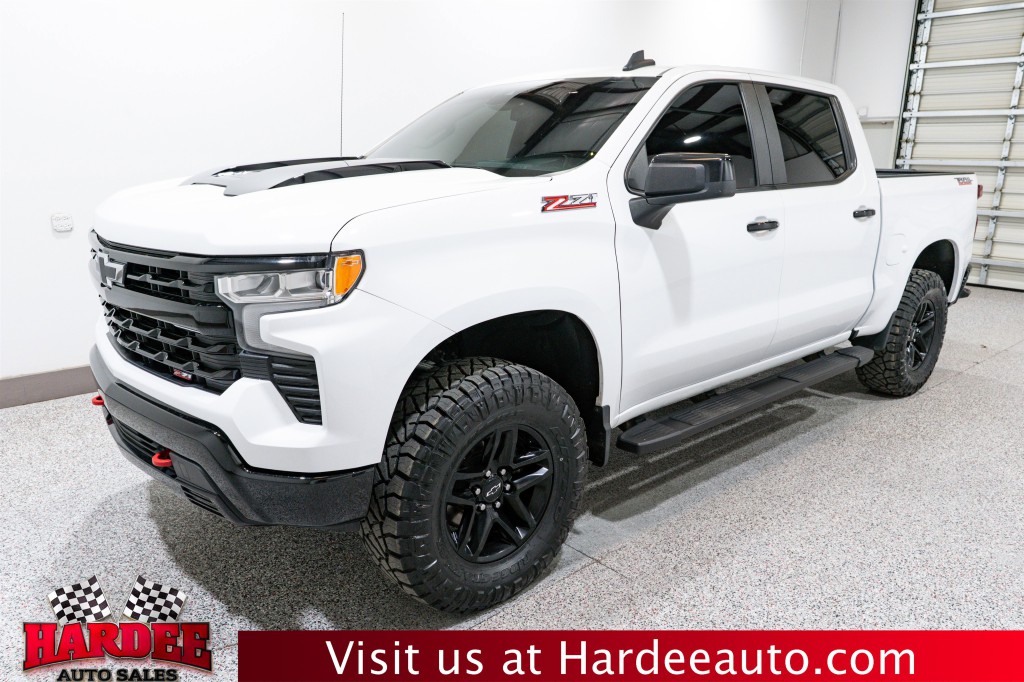 2023 Chevrolet Silverado 1500 Image 2