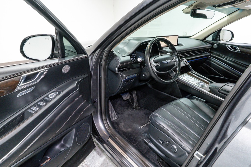 2021 Genesis GV80 Image 12