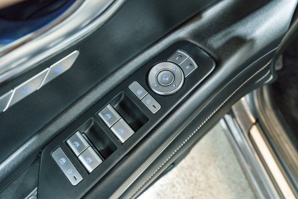 2021 Genesis GV80 Image 15