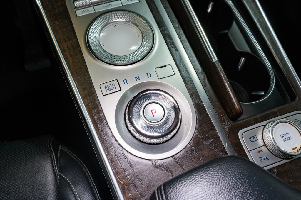 2021 Genesis GV80 Image 26