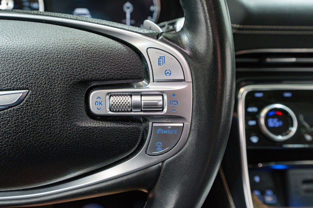 2021 Genesis GV80 Image 28