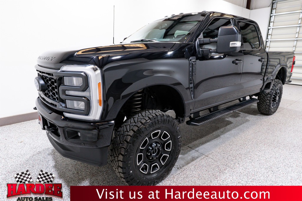 2023 Ford F-250 Image 2