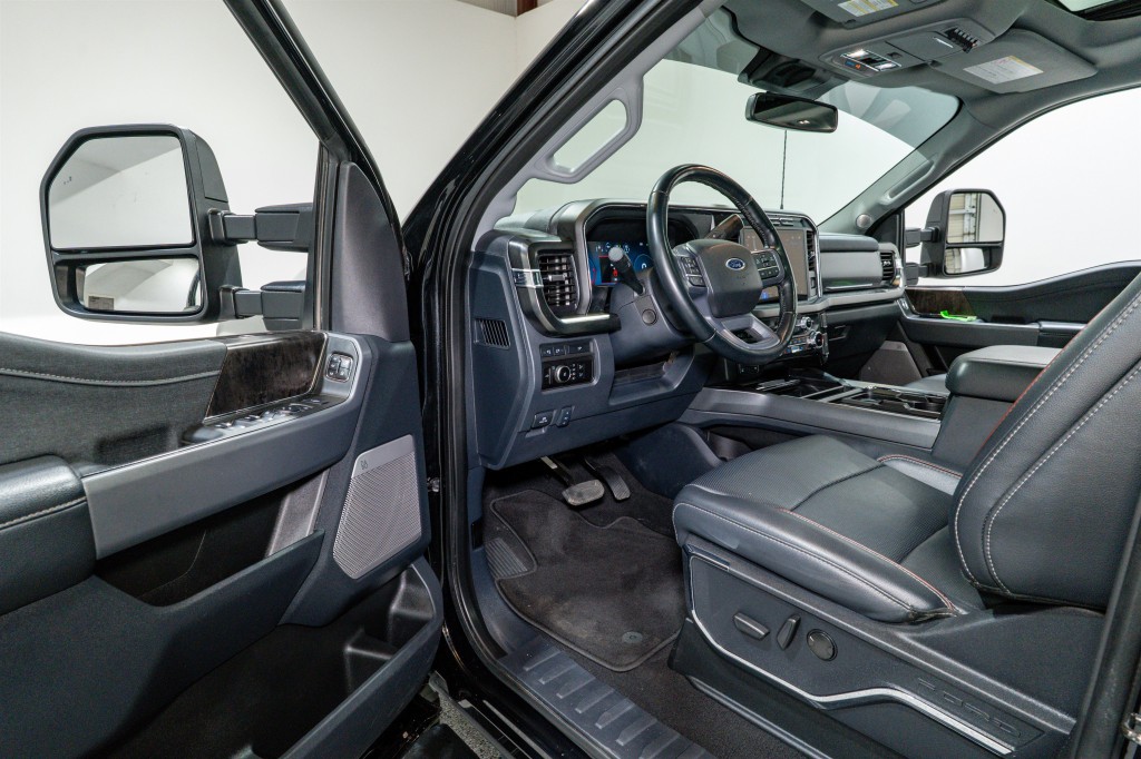 2023 Ford F-250 Image 15