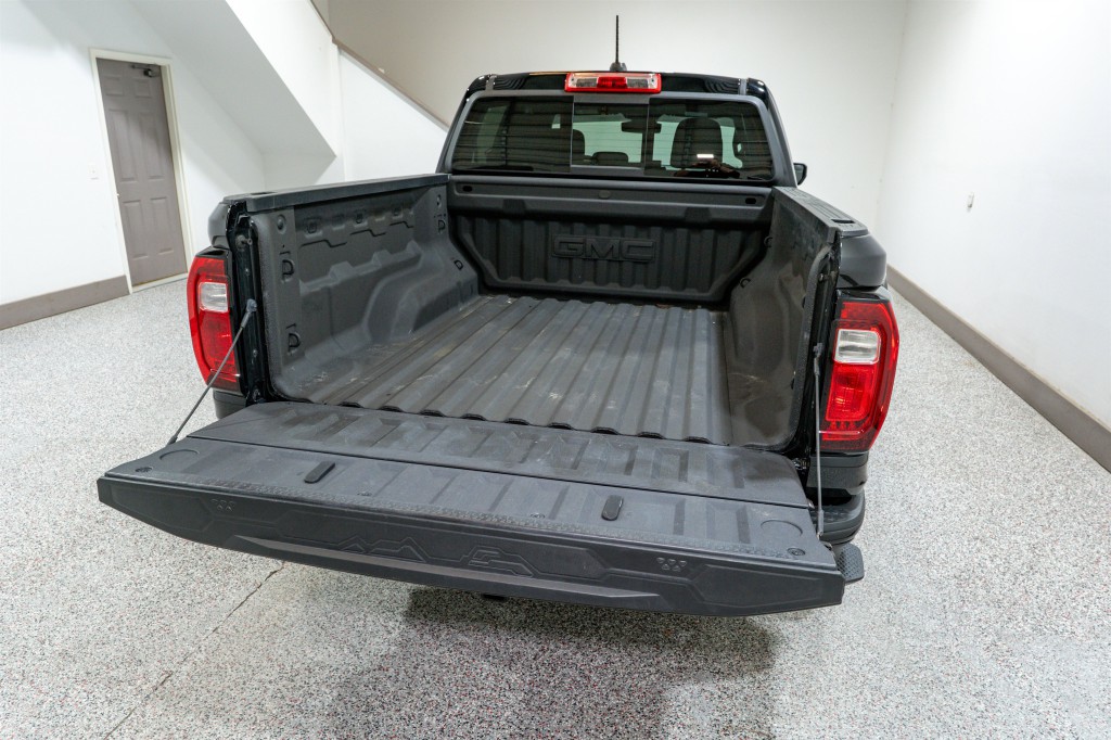 2023 GMC Canyon Image 11