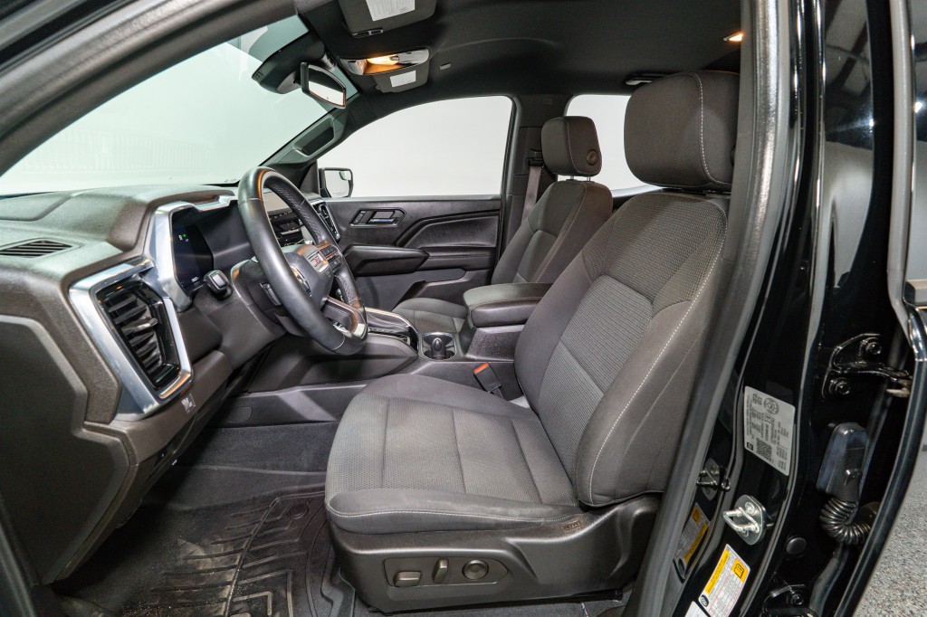 2023 GMC Canyon Image 15