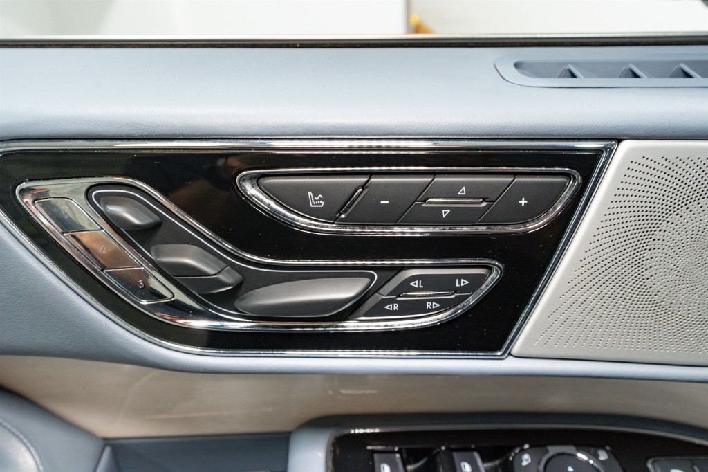 2020 Lincoln Navigator Image 15