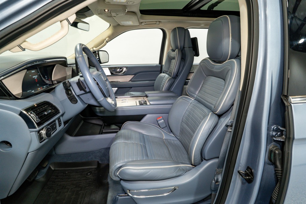 2020 Lincoln Navigator Image 17