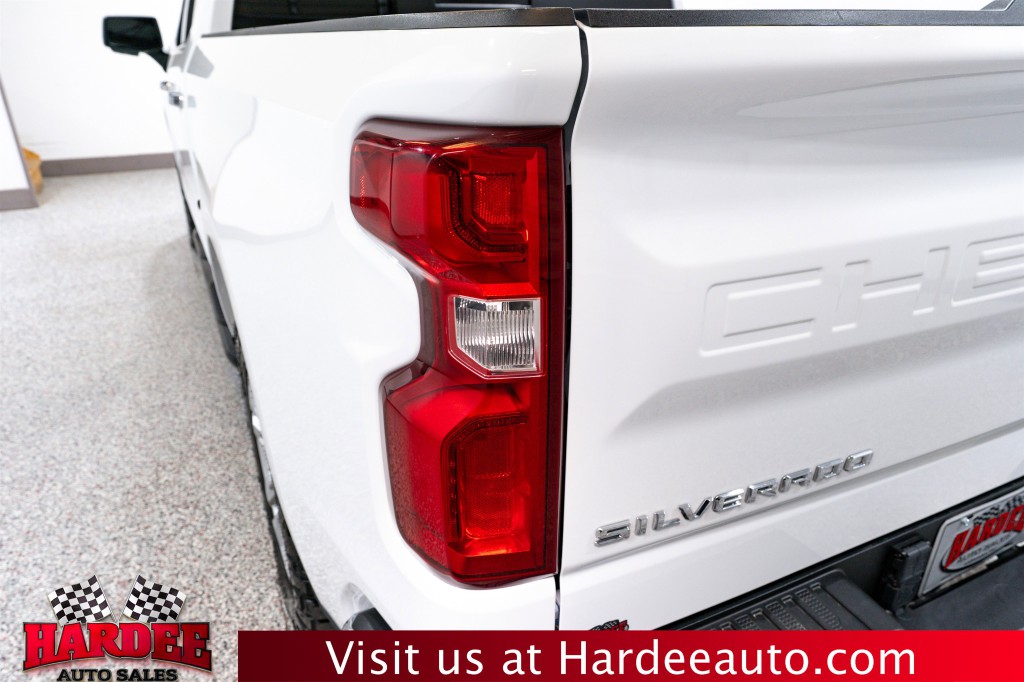 2023 Chevrolet Silverado 1500 Image 9