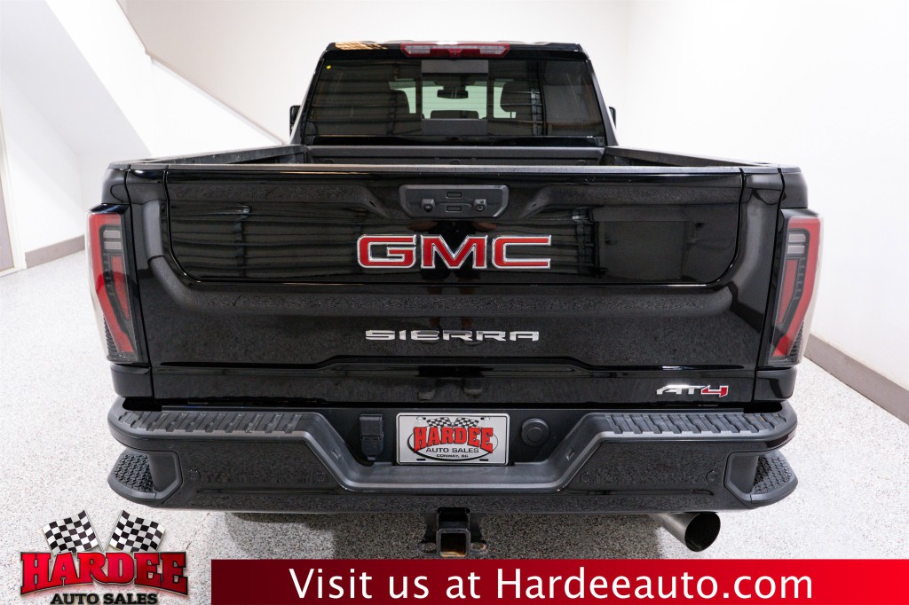 2024 GMC Sierra 2500 Image 4