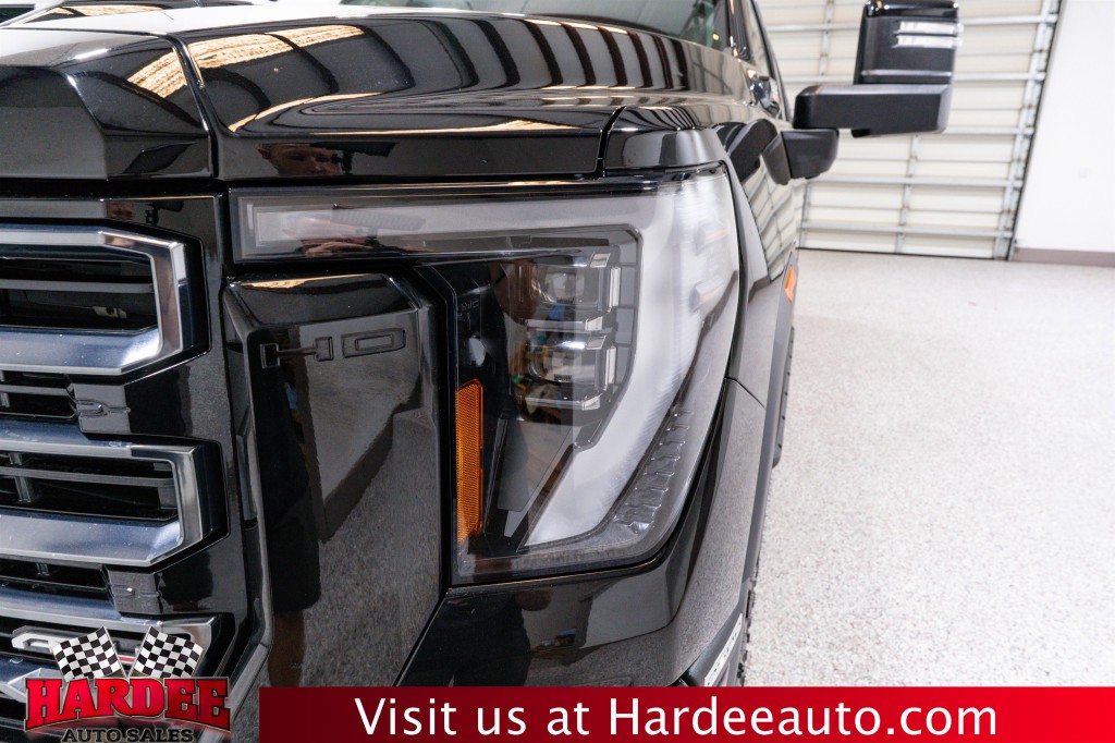 2024 GMC Sierra 2500 Image 8