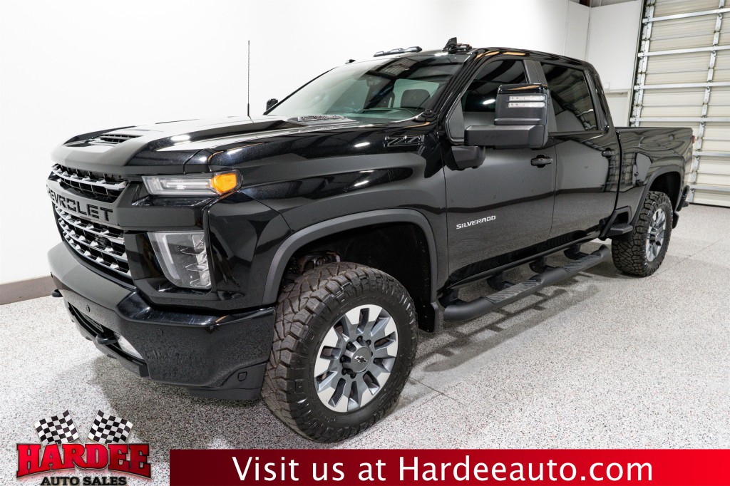 2023 Chevrolet Silverado 1500 Image 2