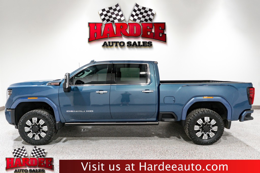 2024 GMC Sierra 2500 Image 1