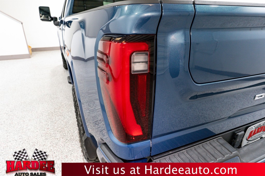 2024 GMC Sierra 2500 Image 9
