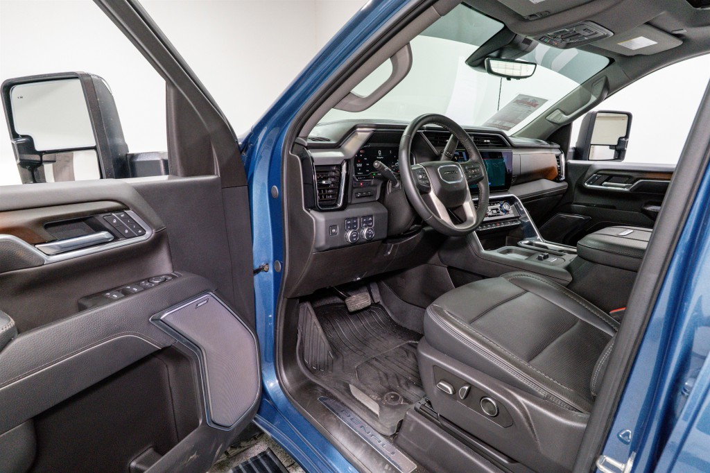 2024 GMC Sierra 2500 Image 15