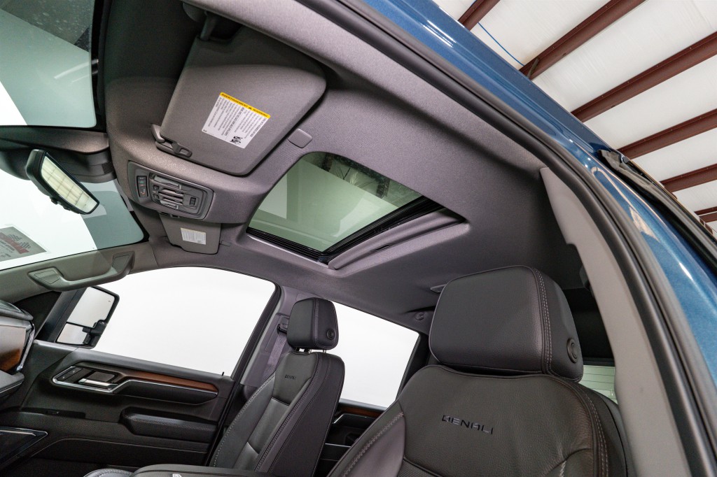 2024 GMC Sierra 2500 Image 21