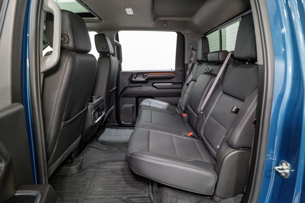 2024 GMC Sierra 2500 Image 39
