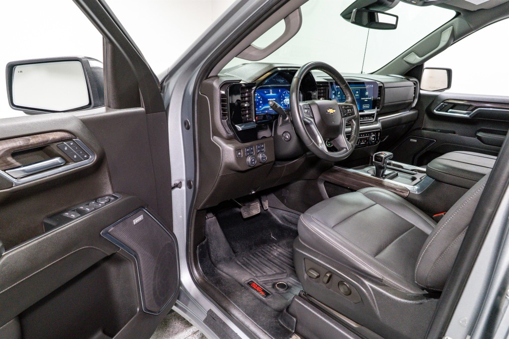 2023 Chevrolet Silverado 1500 Image 13