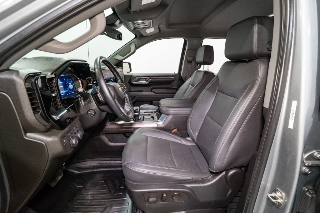2023 Chevrolet Silverado 1500 Image 17