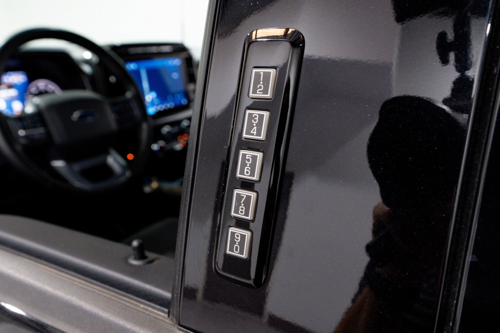 2023 Ford F-150 Image 12