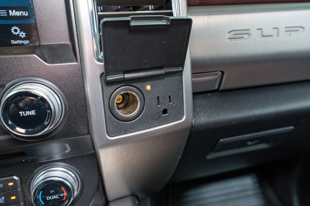 2017 Ford F-350 Image 32