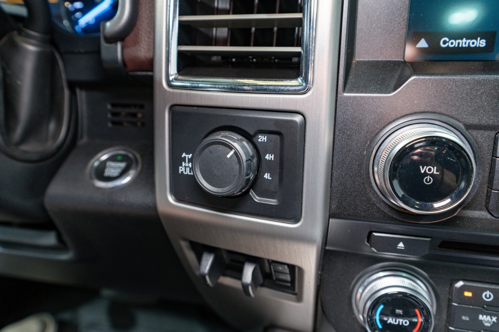2017 Ford F-350 Image 33