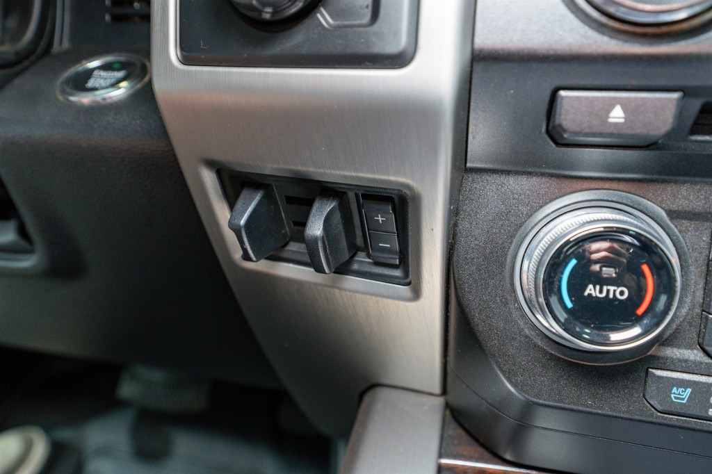 2017 Ford F-350 Image 34